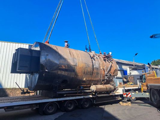 Manutention XXL : deux chaudières de 30 et 50 tonnes